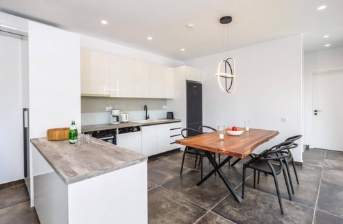 Spartochori Villa | Spacious Modern Villa with Sea Views and Roof Terrace near Spilia Beach