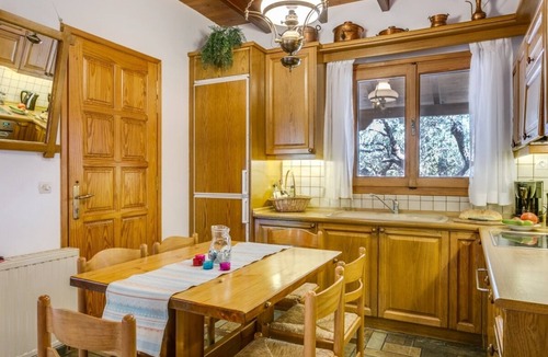 Stamnoi Villa | Spacious Traditional Villa in Beautiful and Quiet Surroundings !