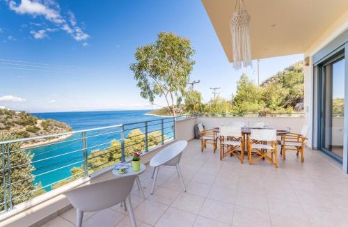 Katakali Villa | Spacious Villa by the sea