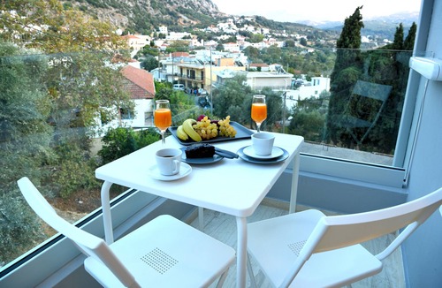Spilion Apartment | Spilgaia Stone apt in Spili for 2, with spectacular views!