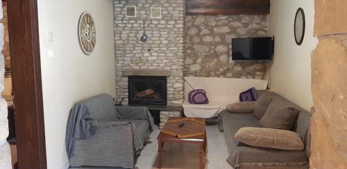 Loutraki Apartment | Spitiko