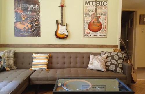 Mousio Apartment | Still got the blues