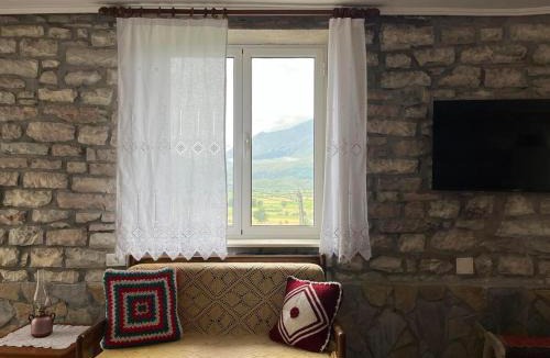 Lazarat Apartment | Stone House Kleopatra