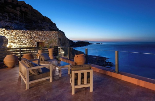 Stegna Apartment | Stone Luxury Suite-Executive