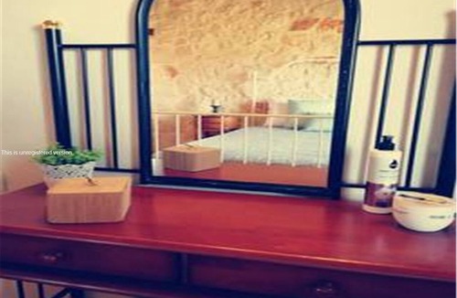 Koiliomenos House | Stone Villa Hollow Floor