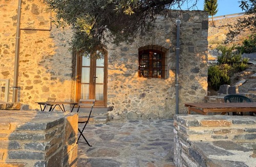 Agia Galini Villa | Stone Villa, Infinity Pool & Libyan Sea Views