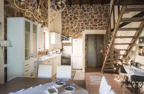 Aristotelis House | Stone Villa with Sea View