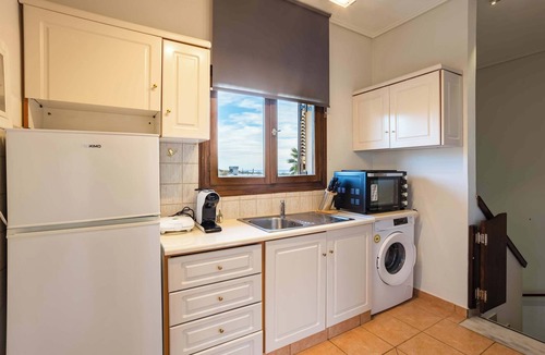 Lefktro Apartment | Stoupa Serene Gem - Spitiko Garden Sanctuary