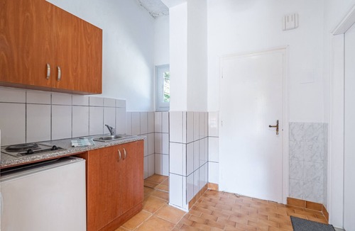 Marathias Apartment | Studio Apartment 'Maltas 6' with Shared Terrace, Wi-Fi and Air Conditioning