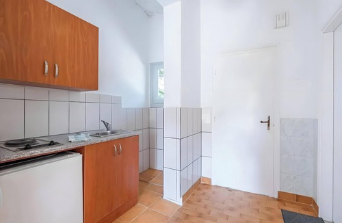 Notos Apartment | Studio Apartment 'Maltas 6' with Shared Terrace, Wi-Fi and Air Conditioning