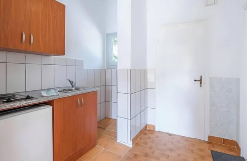 Notos Apartment | Studio Apartment 'Maltas 6' with Shared Terrace, Wi-Fi and Air Conditioning
