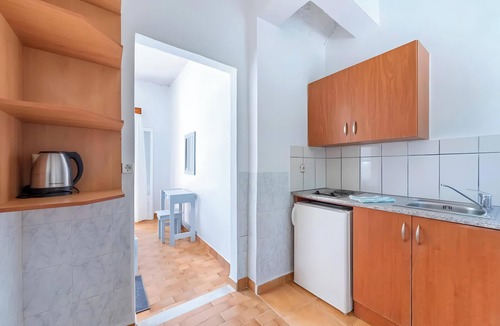 Notos Apartment | Studio Apartment 'Maltas 6' with Shared Terrace, Wi-Fi and Air Conditioning