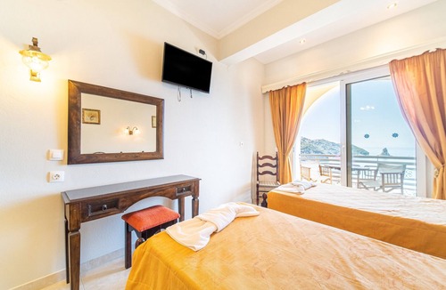 Agios Gordios Apartment | Studio Apartment "Mazis Studio B2" with Sea View, Balcony & Wi-Fi