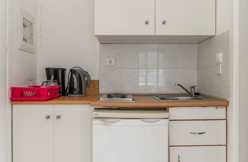 Vathi Apartment | Studio Apartment 'Sifnos 6' with Sea View, Wi-Fi and Air Conditioning