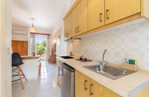 Astrakeri Apartment | Studio Apartment 'Standard' with Sea View, Wi-Fi and Air Conditioning