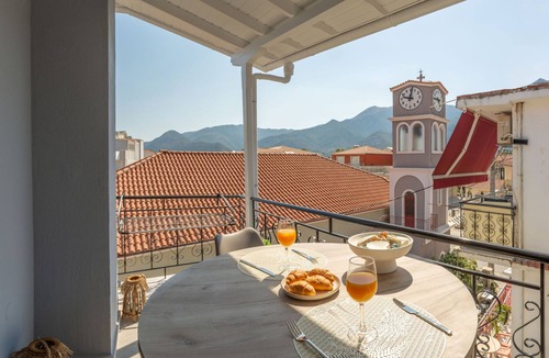 Nidri House | Studio Apartment with Sea View