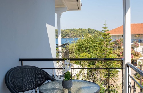 Nidri House | Studio Apartment with Sea View