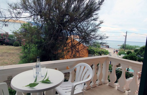 Agios Georgios Apartment | Studio Dimitris Studio 4 Agios Georgios Pagoi