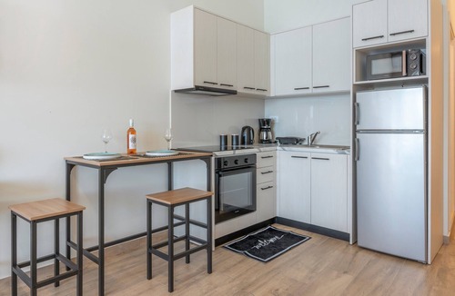 Mirties Apartment | Studio 'Next To The Wave 2' with Sea View and Private Terrace