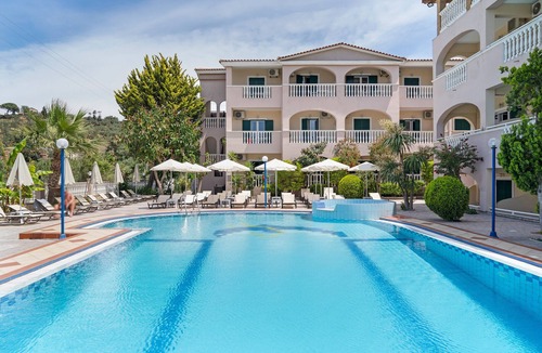 Tsilivi Apartment | Studio 'Sandy Maria Studio 205' with Shared Pool, Wi-Fi
