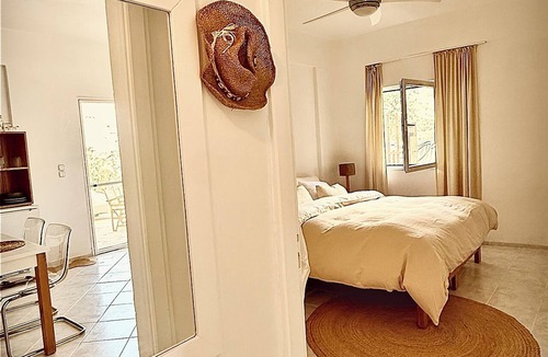 Viannos Apartment | Studio with magnificent sea view and gardens