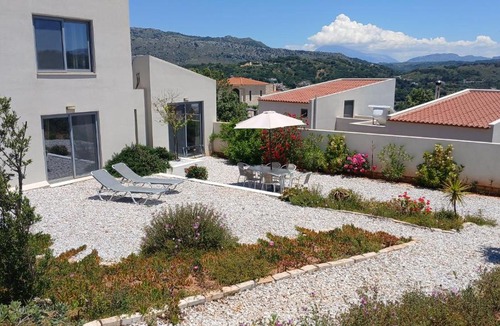 Armenoi Villa | Stunning 2 bedroom private villa in Kastellos, Rethymno