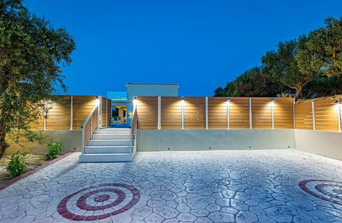 Agrilia Villa | Stunning private villa with A/C, WIFI, private pool, TV, terrace, panoramic view and parking