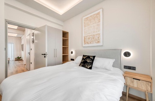 Petralona Apartment | Stylish apartments near Thisio