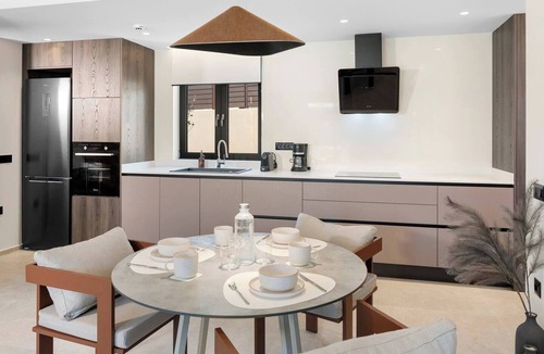 Ano Kalesia House | Suite Elaia with pool and garden next to Heraklion by Kalles Homes & Suites