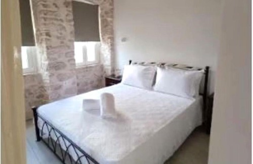 Ano Volimes Apartment | Suites-Xenonas "Alexandra's Coffee House"