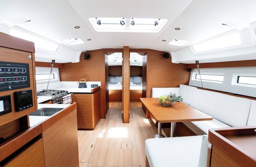 Nikita Boat Rental | Sun-Kissed Sailing: A Luxurious Beach Experience in Nikiti, Macedonia
