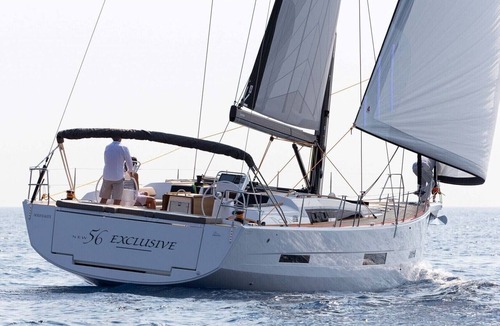 Nikita Boat Rental | Sun-Kissed Sailing: A Luxurious Beach Experience in Nikiti, Macedonia