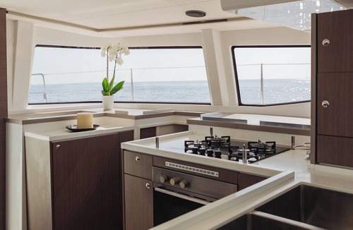 Tourlos Boat Rental | Sun-Kissed Sailing Adventure in Islas Cícladas, Mykonos