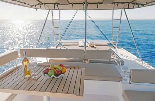 Tourlos Boat Rental | Sun-Kissed Sailing Adventure in Islas Cícladas, Mykonos