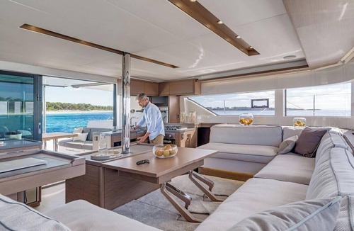 Alimos Boat Rental | Sun-Kissed Sailing Adventure in Islas Sarónicas