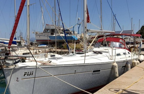 Pylos Boat Rental | Sun-Kissed Sailing Adventure in Pylos, Peloponeso