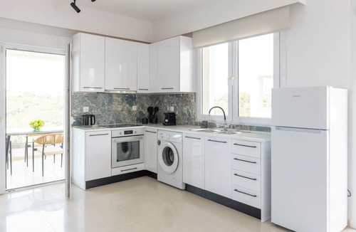 Petaloudes Apartment | Sunset, Luxury Apartment