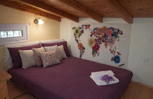 Aigialeia House | Sunshine Home - Peaceful Garden Escape & Parking