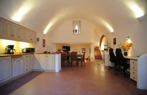 Imerovigli Villa | Super Santorini Villa | 4 Bedrooms | Villa Caldera Cliff | Amazing Sea Views