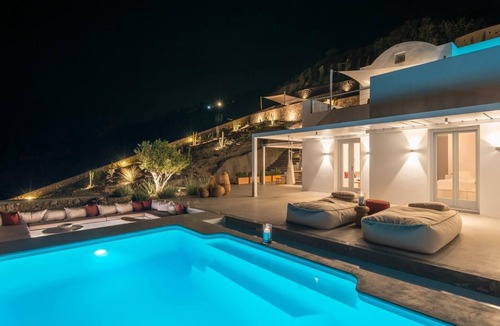 Santorini Villa | Superb Pyrgos Villa | Princess Villa | 1 Bedroom | Stunning Panoramic Sea View