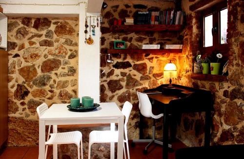 Dafni-Ymittos Apartment | Sweet stone apartment in Imittos