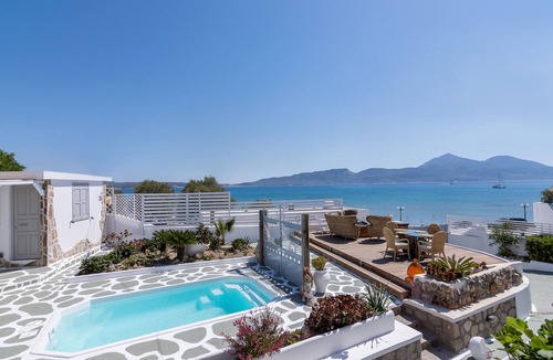 Adamas Villa | Swimming pool villa near the sea
