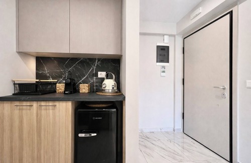 Kallithea Apartment | The Aegean Pearl Athens by ΜΡS