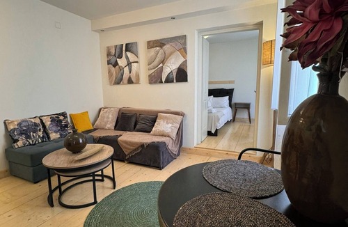 Old Town Apartment | THE CENTRIC Apt. by LOC HOSPITALITY