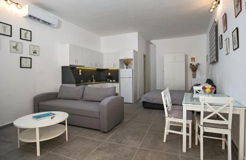 Old Town Apartment | the four seasons