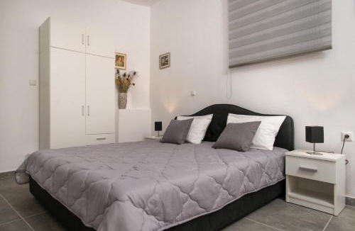Old Town Apartment | the four seasons