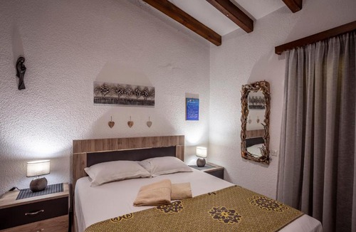 Sane Villa | The Gift Sani Villa
