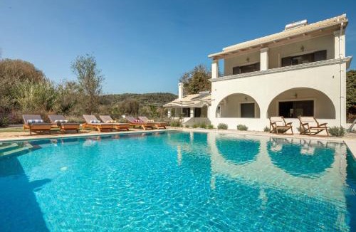 Velonades Villa | The Grove Villa
