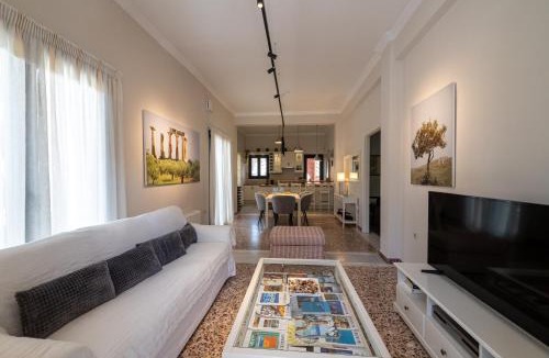 Kalamata Villa | The Mansion - Kalamata Mediterranean Villas
