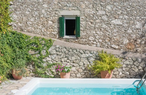 Drimonas House | The Old House and Guest House